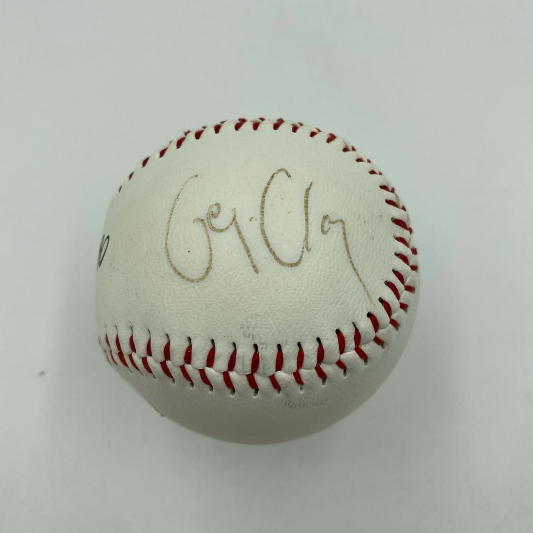 Rare George Clooney Signed Baseball with JSA COA: Rare George Clooney Signed Baseball with JSA COA This is a rare George Clooney signed autographed baseball, authenticated by James Spence Authentication (JSA). The ball is an original item, showcasing