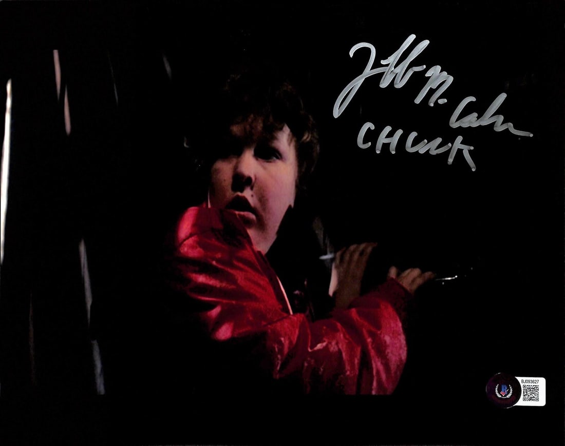 Autographed 11x14 Chunk Photo Jeff Cohen Beckett Certified: Autographed 11x14 Chunk Photo Jeff Cohen Beckett Certified Original 11x14 photograph from The Goonies, signed by Jeff Cohen in silver permanent marker and inscribed "Chunk." The autograph is authentic