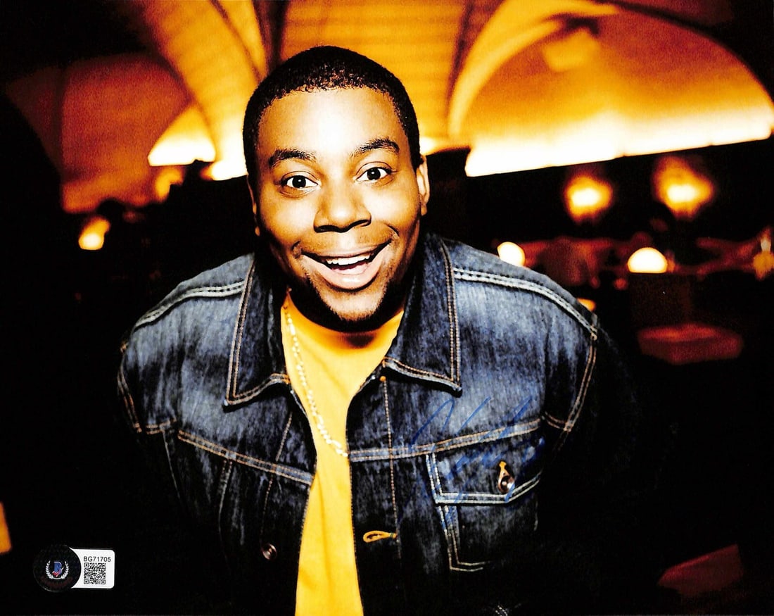 Beckett Certified 8x10 Signed Photo of Kenan Thompson Early SNL: Beckett Certified 8x10 Signed Photo of Kenan Thompson Early SNL Original autographed promotional 8x10 color photograph signed by Kenan Thompson in blue permanent marker from his first season on Saturd