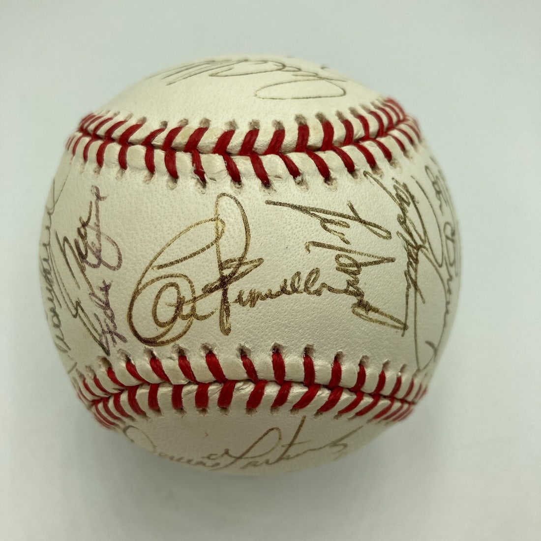 1991 National League All Star Game Team Signed Baseball with Tony Gwynn and 25+ Signatures: 1991 National League All Star Game Team Signed Baseball with Tony Gwynn and 25+ Signatures Celebrate the 1991 All Star Game with this original National League Team Signed Baseball. This baseball featu