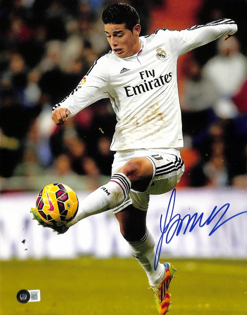 Beckett Certified 11x14 Real Madrid Action Photo Signed by James Rodriguez (1 of 1)