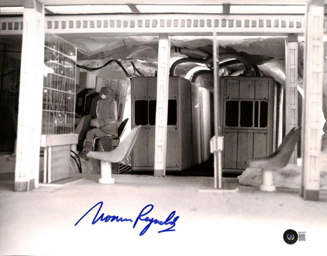 11x14 Star Wars Hoth base production photo Norman Reynolds Beckett: 11x14 Star Wars Hoth base production photo Norman Reynolds Beckett This 11x14 production photograph from Star Wars: The Empire Strikes Back features a detailed miniature or set model from the Hoth reb
