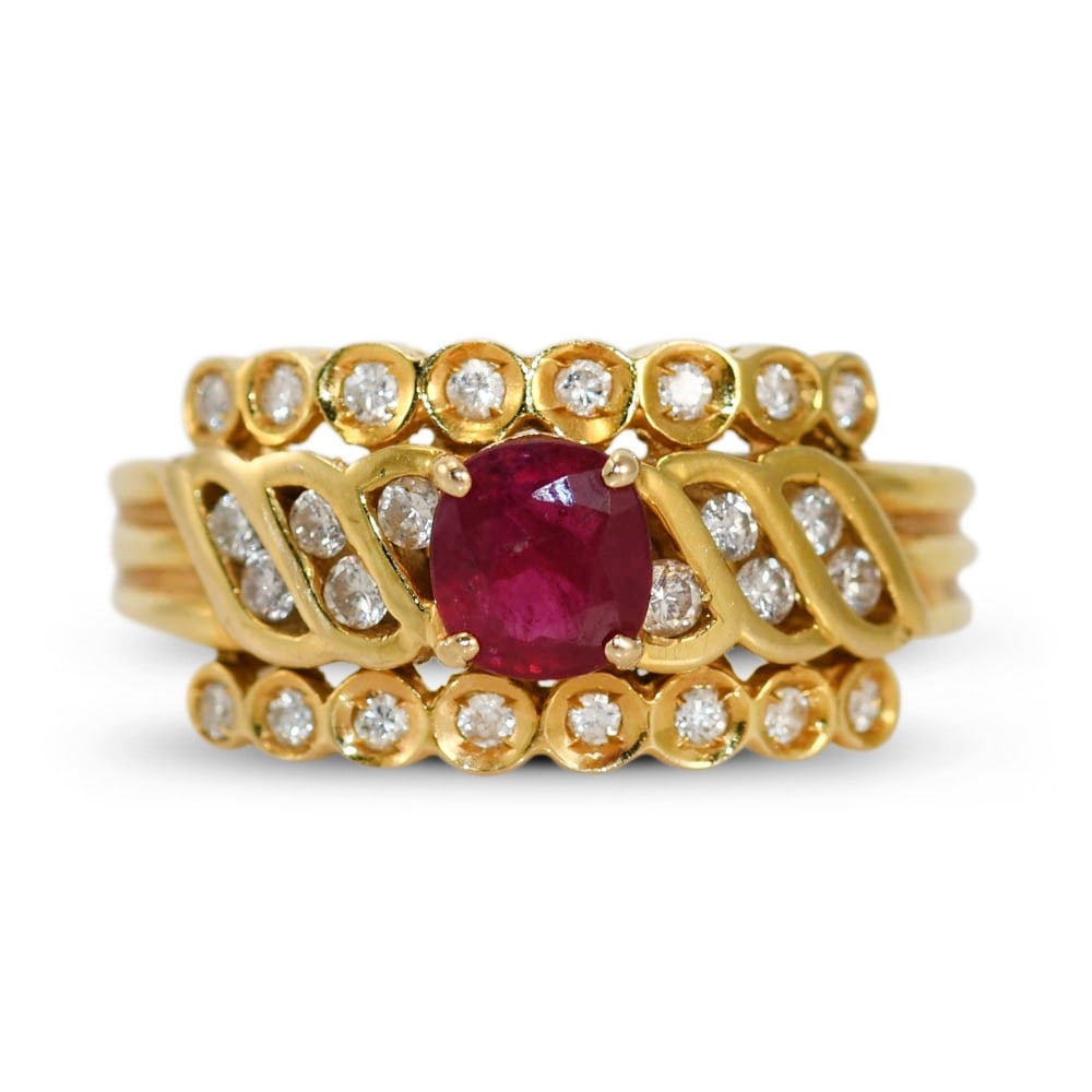 Ruby Diamond Ring in 18k Yellow Gold 4.9gr Size 6 (1 of 6)