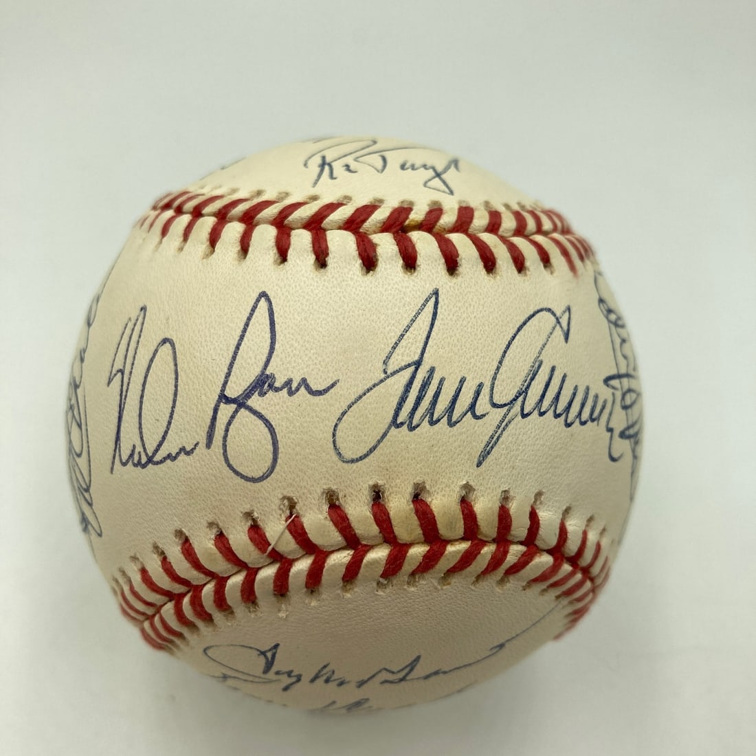 Team Signed 1969 New York Mets World Series Champions Baseball JSA COA: Team Signed 1969 New York Mets World Series Champions Baseball JSA COA Original team-signed 1969 New York Mets World Series Champs baseball featuring 22 signatures, including Tom Seaver, Nolan Ryan, J
