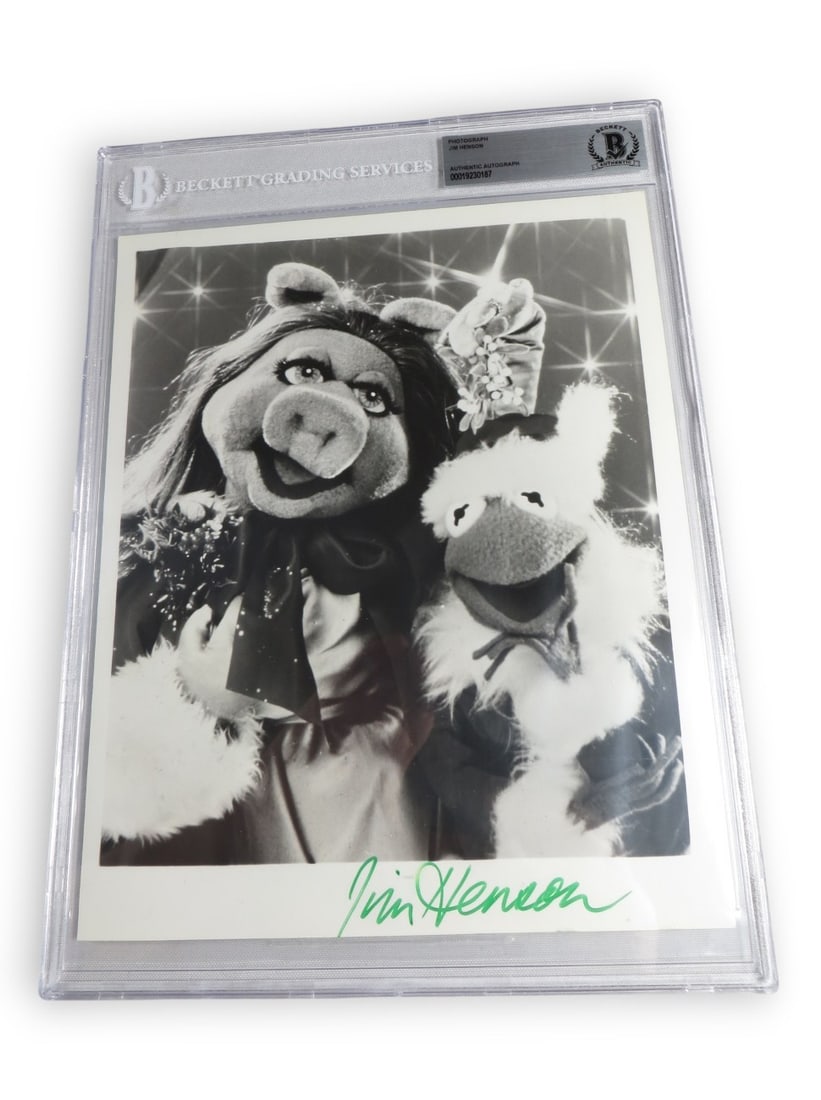 Jim Henson Signed 8x10 Muppets Photo with Beckett Authentication (1 of 3)