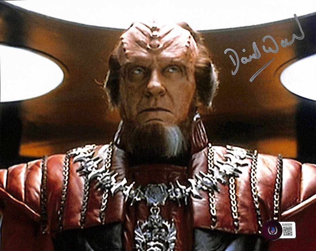 Signed 8x10 Photo David Warner as Gorkon Beckett Authenticated: Signed 8x10 Photo David Warner as Gorkon Beckett Authenticated Pre-owned original 8x10 photograph signed by David Warner as Gorkon from Star Trek the Undiscovered Country. The autograph is signed in b