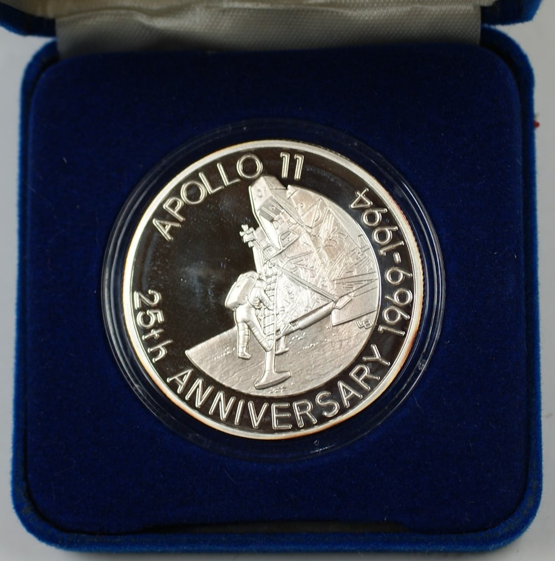 1993 Turks and Caicos 20 Crowns Silver Proof Coin Apollo XI 25th Anniversary (1 of 2)