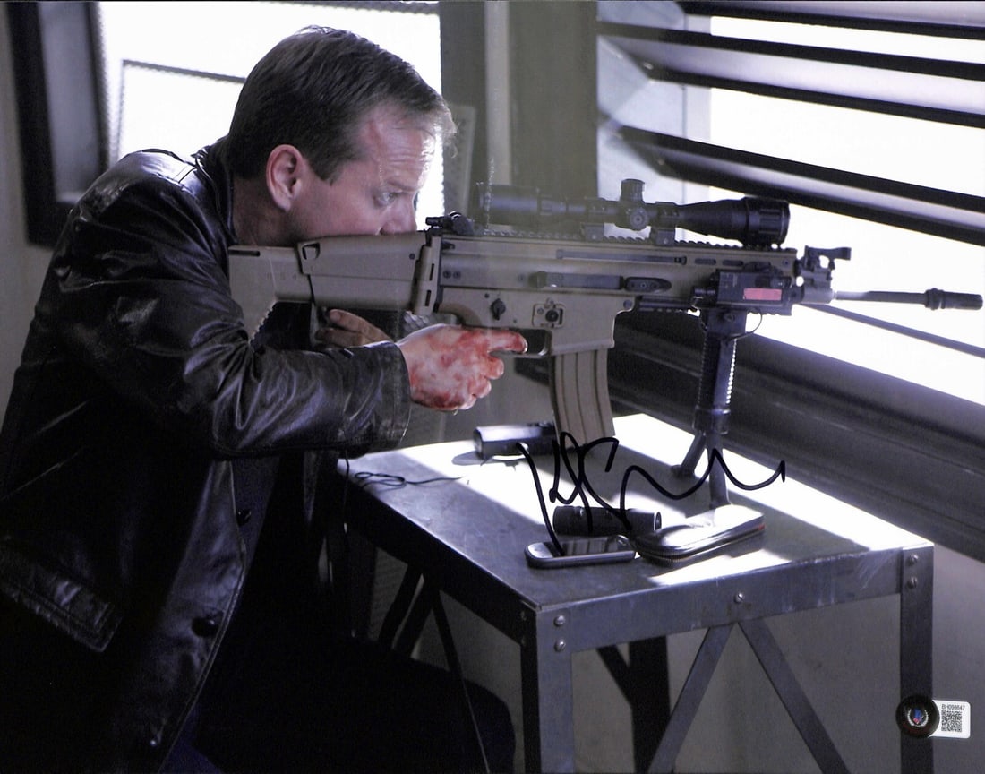 Beckett Certified Kiefer Sutherland 24 Jack Bauer Signed 11x14 Photograph (1 of 1)
