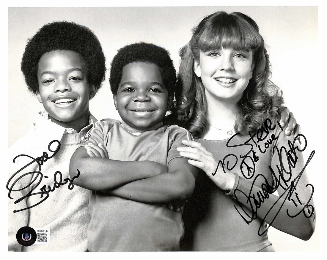 Beckett certified 8x10 Different Strokes photo signed by Todd Bridges Dana Plato: Beckett certified 8x10 Different Strokes photo signed by Todd Bridges Dana Plato Original 8x10 photograph from Different Strokes, signed by Todd Bridges and Dana Plato in black permanent marker. The p