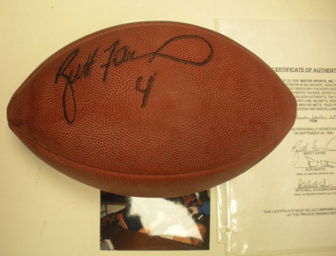 Official NFL football signed by Brett Favre Packers HOF 2019 Favre COA (1 of 2)