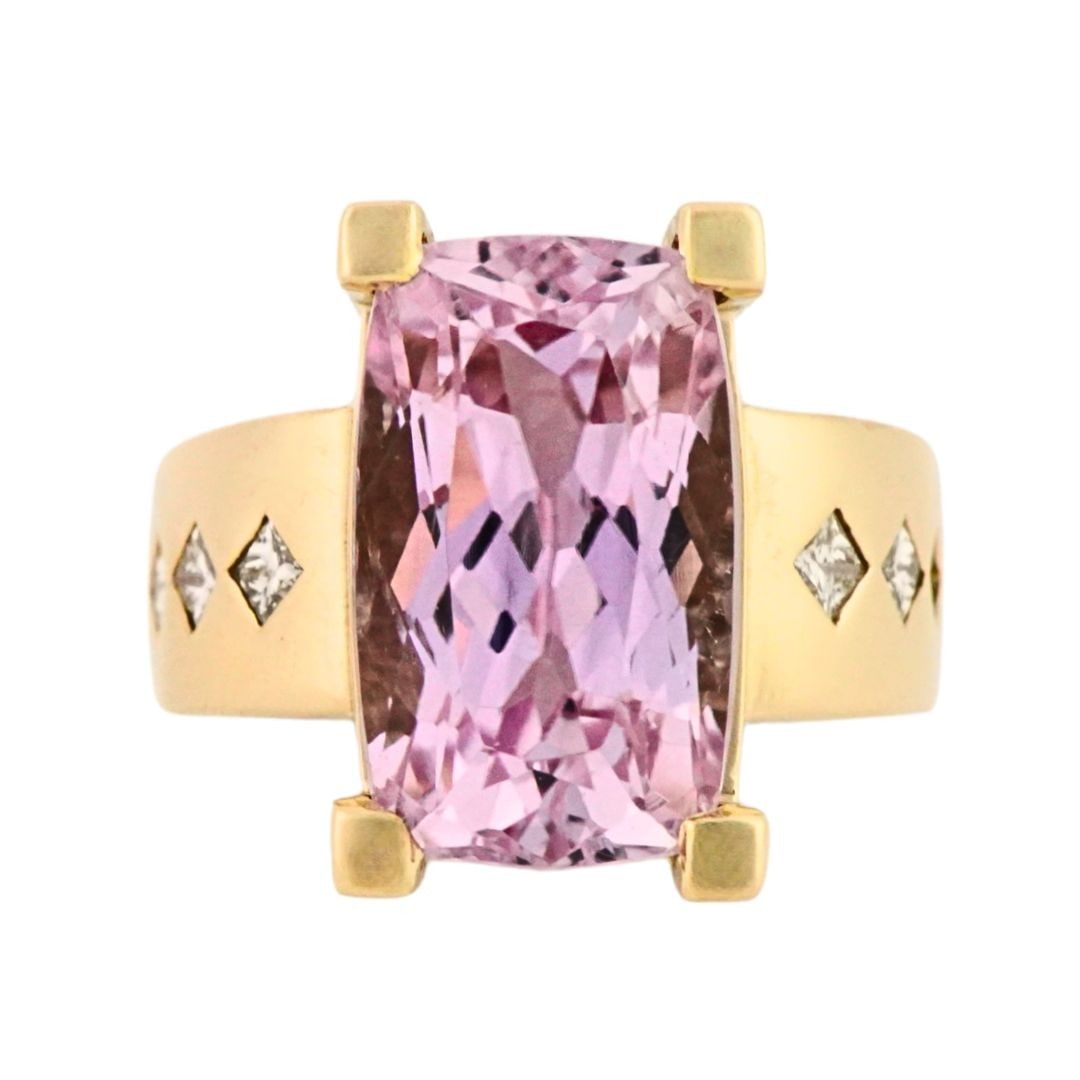 Custom 14K Yellow Gold Ring with 13ct Kunzite and 6 Diamond Accents: Custom 14K Yellow Gold Ring with 13ct Kunzite and 6 Diamond Accents Custom 14k yellow gold ring featuring a rectangular natural light pink kunzite with extra fancy faceting, accented by six princess c