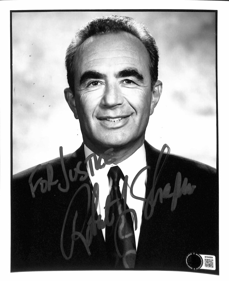 Beckett Authenticated Robert Shapiro 8x10 Signed Justice Photo: Beckett Authenticated Robert Shapiro 8x10 Signed Justice Photo This 8x10 black and white photograph features a personal inscription "For Justice" and the hand signature of renowned attorney Robert Sha