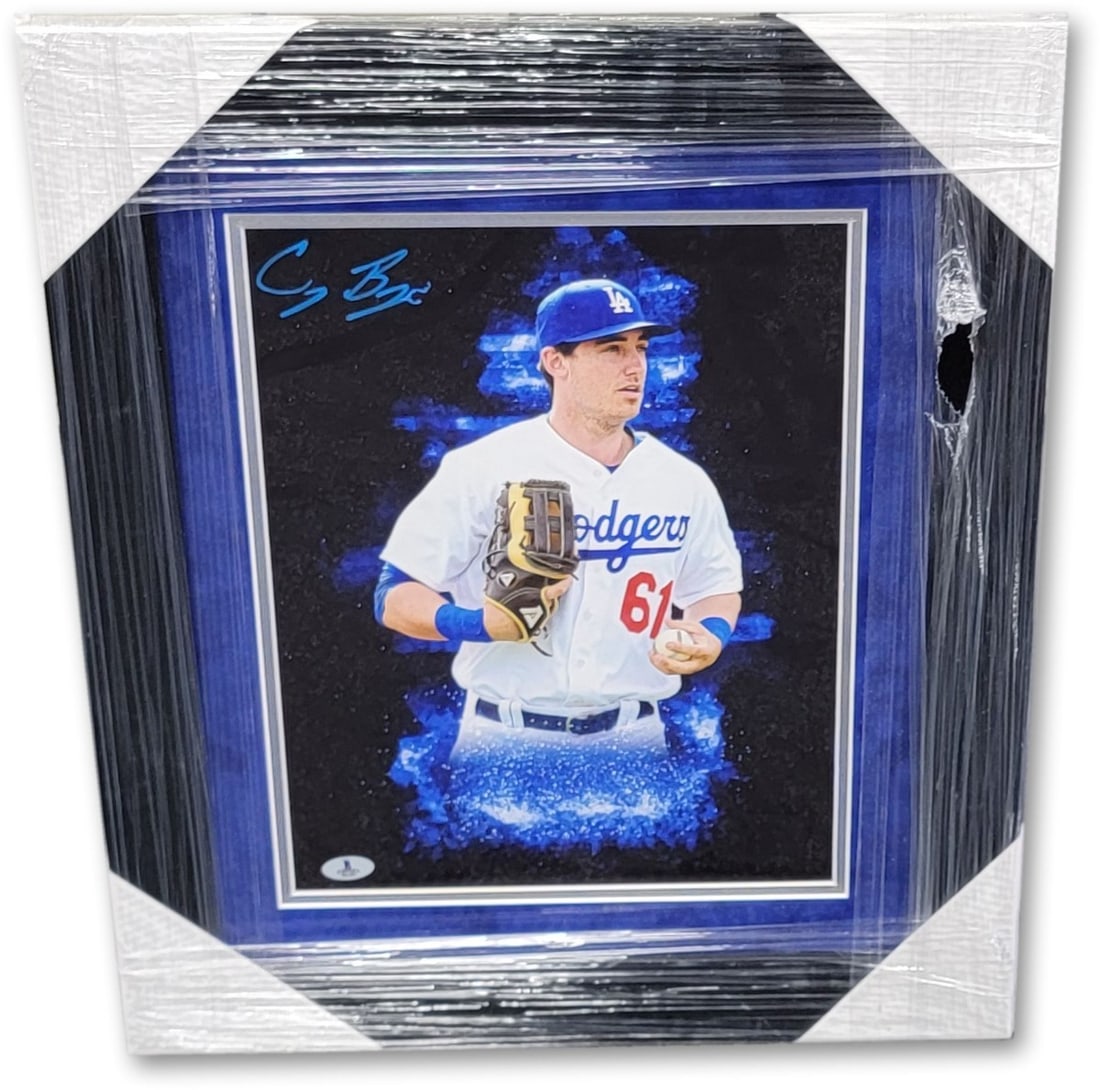 Cody Bellinger Signed Framed 11x14 Rookie Photo Dodgers Beckett Authenticated: Cody Bellinger Signed Framed 11x14 Rookie Photo Dodgers Beckett Authenticated Celebrate the remarkable career of Cody Bellinger with this authentic, framed 11x14 photo. This original piece features Be