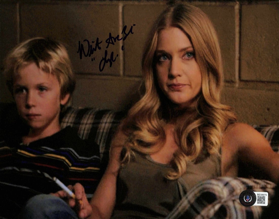 Beckett Certified Winter Ave Zoli Signed 8x10 Sons of Anarchy Photo: Beckett Certified Winter Ave Zoli Signed 8x10 Sons of Anarchy Photo Original 8x10 photograph from Sons of Anarchy, signed by Winter Ave Zoli in black permanent marker. The photo is inscribed "Lyla" an