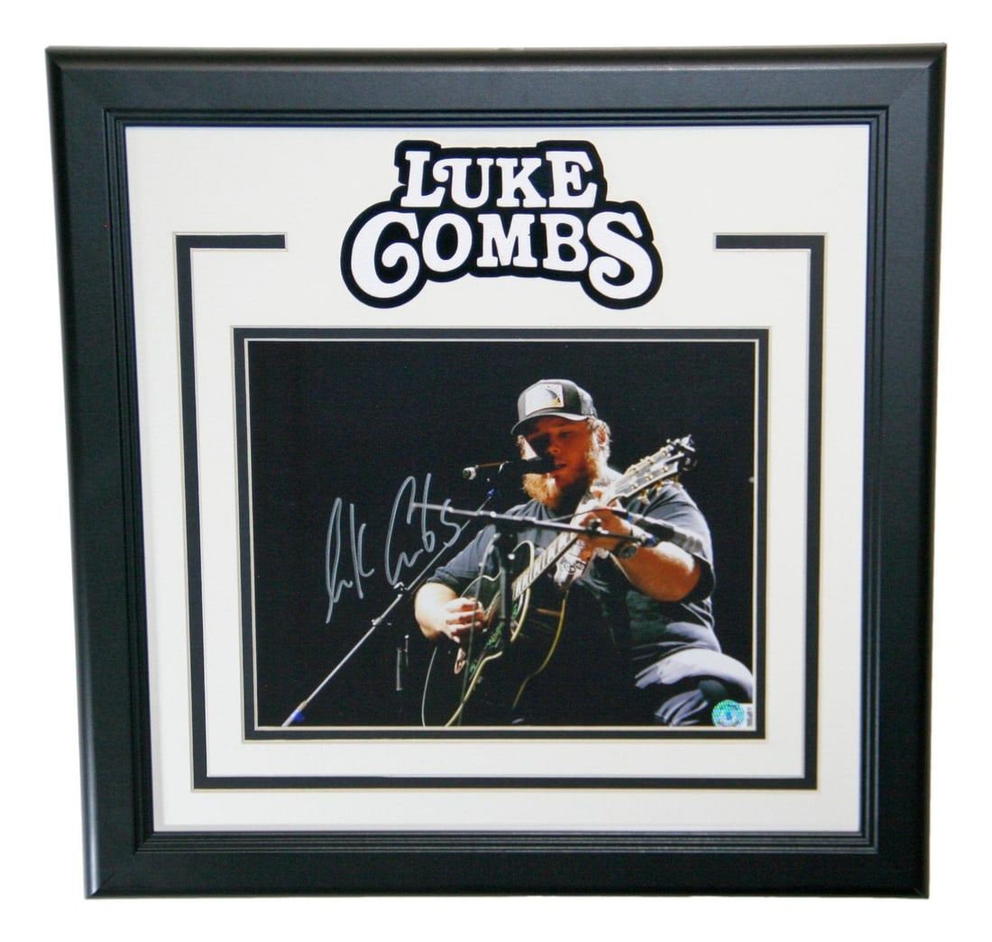 Framed 10x8 Luke Combs Signed Photo Beckett Authenticated (1 of 3)