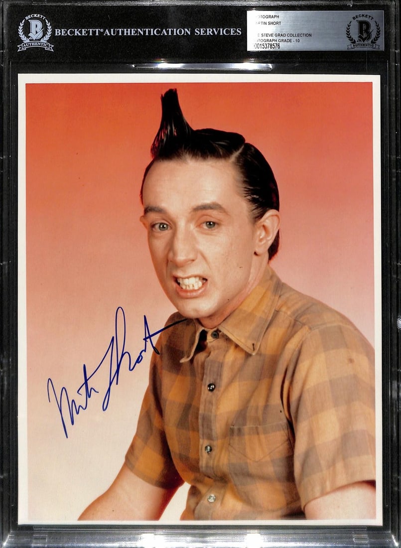 Beckett Slabbed Martin Short Ed Grimley Signed 8x10 Photo Grade 10: Beckett Slabbed Martin Short Ed Grimley Signed 8x10 Photo Grade 10 This is a signed 8x10 photo of Martin Short as Ed Grimley from Saturday Night Live. The autograph is authenticated and encapsulated b