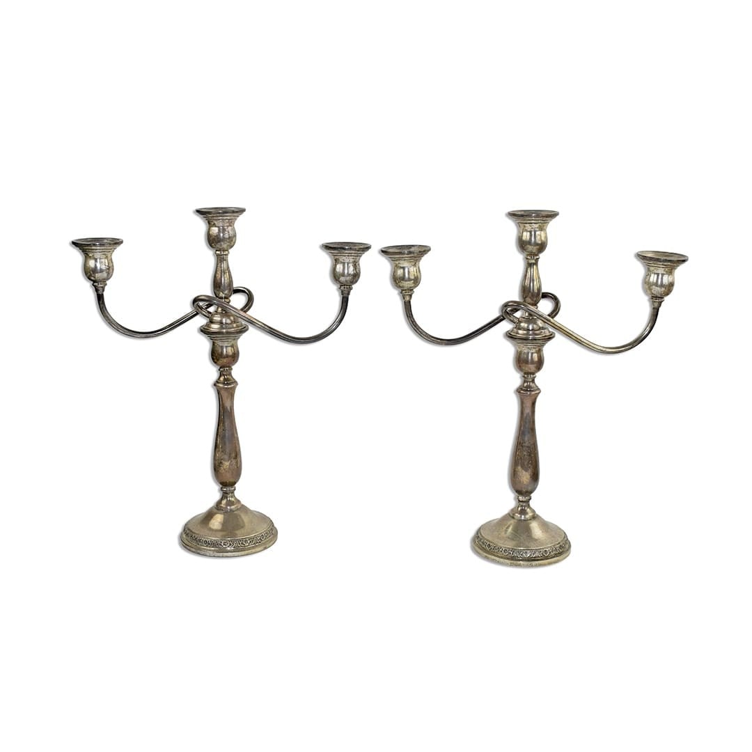 Pair of sterling silver candelabra candlesticks by International Silver Prelude: Pair of sterling silver candelabra candlesticks by International Silver Prelude Pair of Prelude candelabra candlesticks by International Silver in sterling silver. Made in Italy, this post-1940 pre-ow