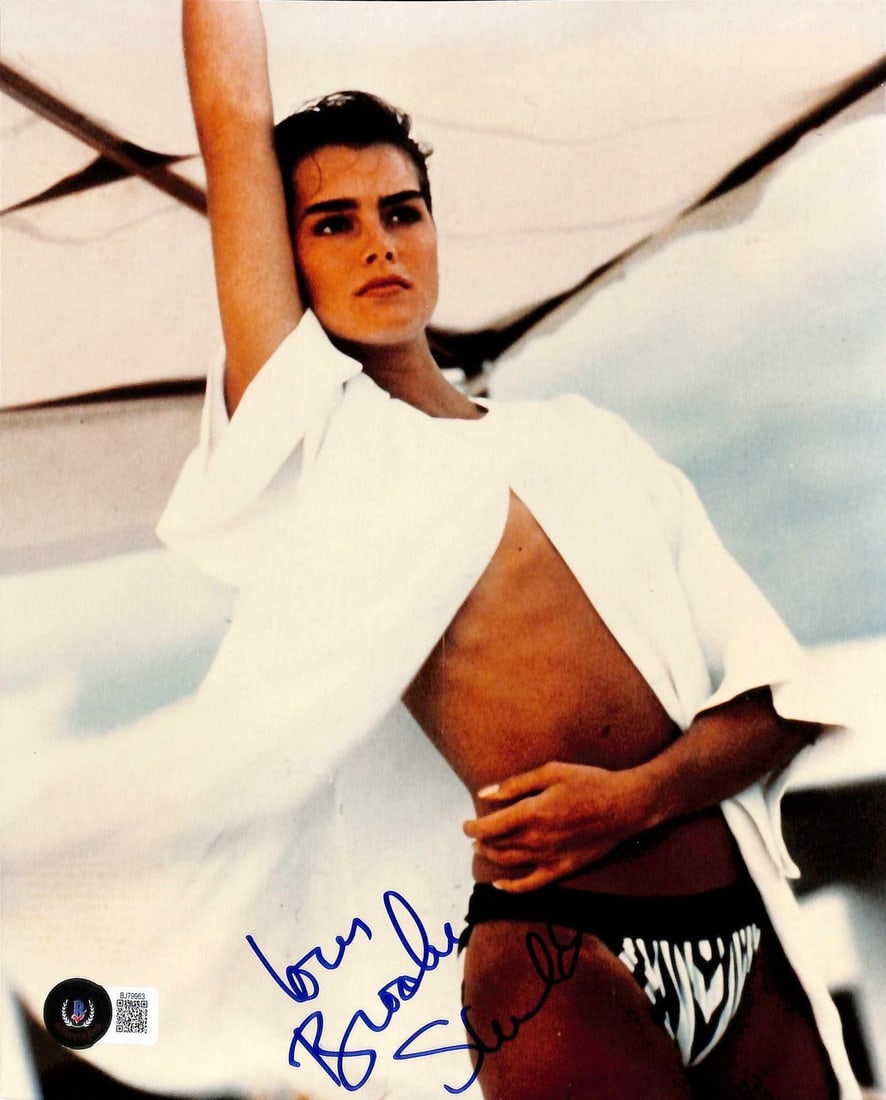 Beckett authenticated 8x10 Brooke Shields autographed photo with Love inscription: Beckett authenticated 8x10 Brooke Shields autographed photo with Love inscription Pre-owned 8x10 signed photograph of Brooke Shields with the inscription "Love." The autograph is authenticated by Beck