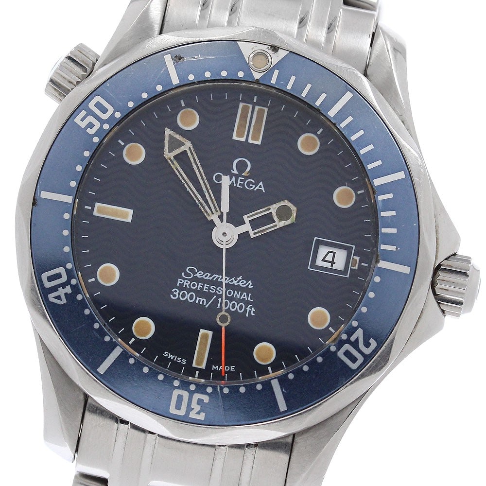 OMEGA Seamaster 300 Ref 2561.80 Quartz Date Wristwatch: OMEGA Seamaster 300 Ref 2561.80 Quartz Date Wristwatch OMEGA Seamaster 300 quartz wristwatch with date display. This unisex model features a navy dial and stainless steel case and bracelet. Condition 