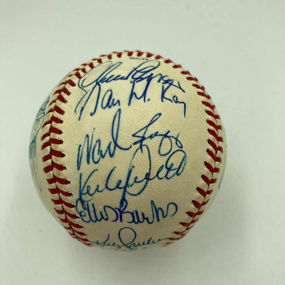 American League 1990 All-Star Baseball Signed by 27 Players JSA Authenticated: American League 1990 All-Star Baseball Signed by 27 Players JSA Authenticated This is an original 1990 American League All-Stars team signed baseball from the MLB All-Star Game. The ball features sign