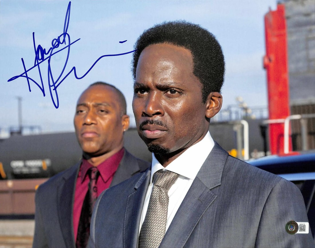 Beckett Authenticated Harold Perrineau signed 11x14 photo (1 of 1)