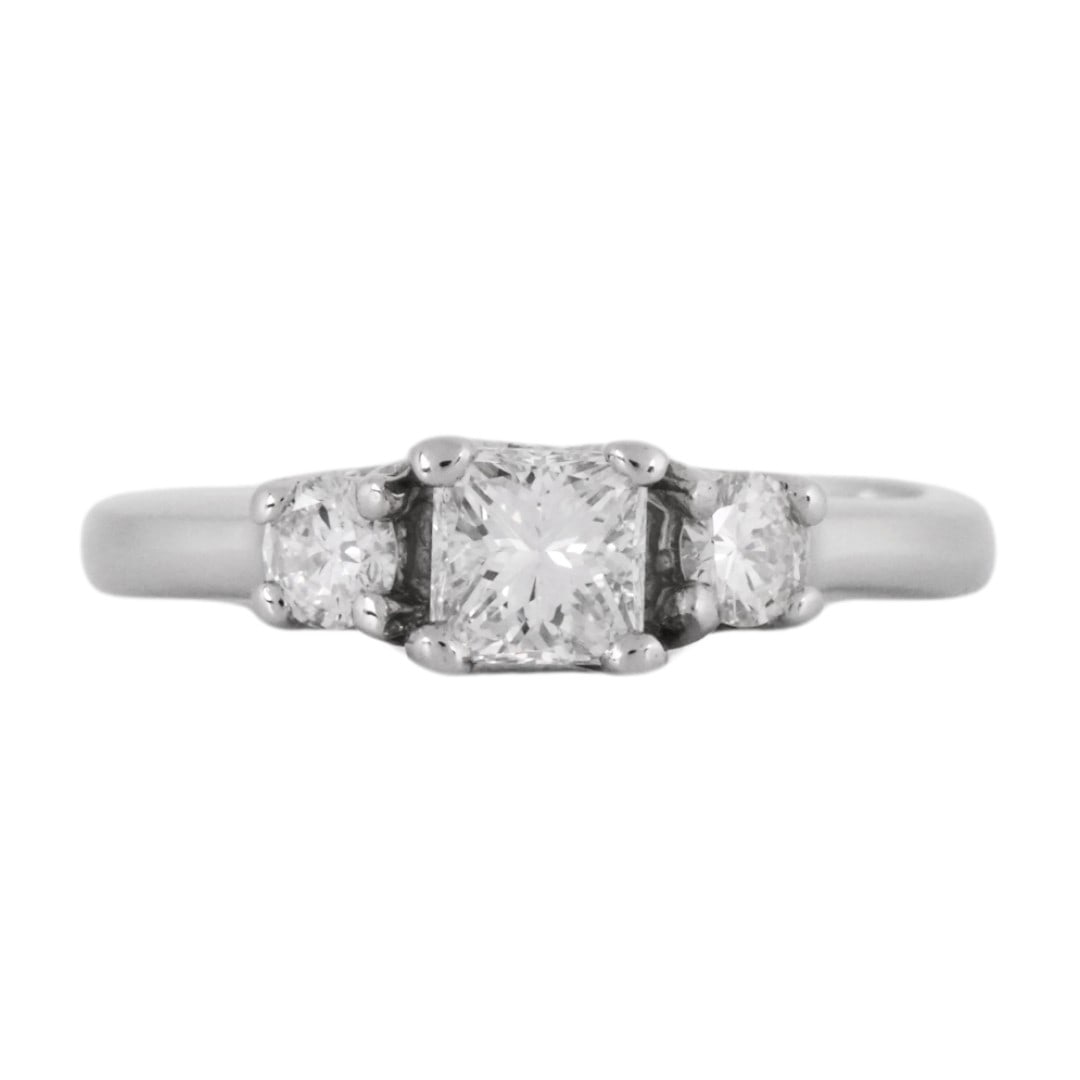 3 Diamond Platinum 950 Engagement Ring Princess Cut Center Size 6: 3 Diamond Platinum 950 Engagement Ring Princess Cut Center Size 6 Platinum three-stone engagement ring featuring a princess cut natural diamond center accented by two round brilliant cut side diamonds