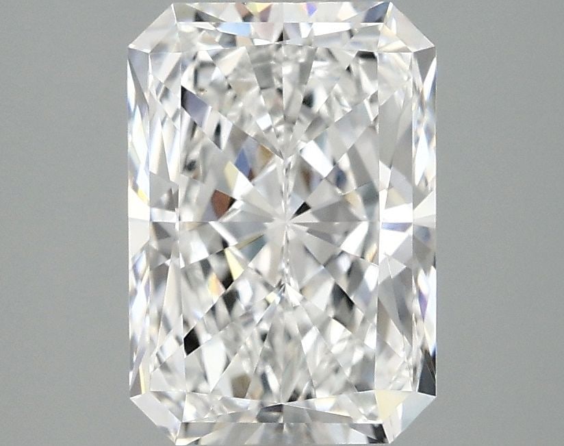 Loose Diamond - RADIANT 2.48ct D VVS2: Loose Diamond - RADIANT 2.48ct D VVS2 Source: This is a real non-mined Diamond that has been grown in a lab Shape: RADIANT Carats: 2.48 Color: D Clarity: VVS2 Certification: IGI Video: