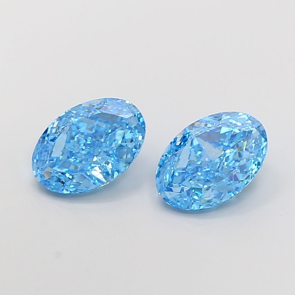 Loose Diamond - OVAL 3.03ct Fancy Vivid Blue VVS2: Loose Diamond - OVAL 3.03ct Fancy Vivid Blue VVS2 Source: This is a real non-mined Diamond that has been grown in a lab Shape: OVAL Carats: 3.03 Color: Fancy Vivid Blue Certification: IGI Video:
