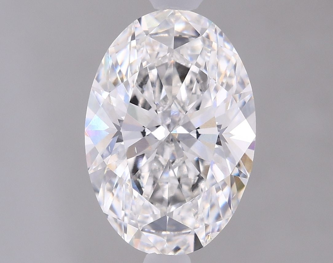 Loose Diamond - OVAL 1.52ct D VS2: Loose Diamond - OVAL 1.52ct D VS2 Source: This is a real non-mined Diamond that has been grown in a lab Shape: OVAL Carats: 1.52 Color: D Clarity: VS2 Certification: IGI Video: