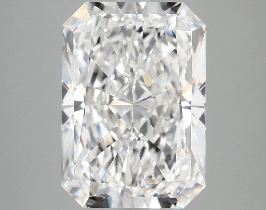 Loose Diamond - RADIANT 4.86ct D VVS2: Loose Diamond - RADIANT 4.86ct D VVS2 Source: This is a real non-mined Diamond that has been grown in a lab Shape: RADIANT Carats: 4.86 Color: D Clarity: VVS2 Certification: IGI Video: Video Link