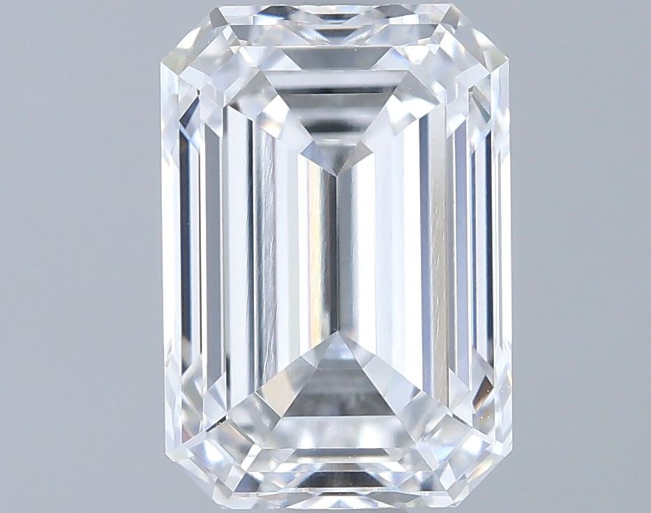 Loose Diamond - EMERALD 1.55ct D VVS1: Loose Diamond - EMERALD 1.55ct D VVS1 Source: This is a real non-mined Diamond that has been grown in a lab Shape: EMERALD Carats: 1.55 Color: D Clarity: VVS1 Certification: IGI Video: Video Link