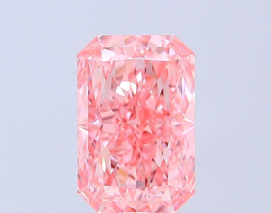 Loose Diamond - RADIANT 3.7ct Fancy Vivid Pink VS1: Loose Diamond - RADIANT 3.7ct Fancy Vivid Pink VS1 Source: This is a real non-mined Diamond that has been grown in a lab Shape: RADIANT Carats: 3.7 Color: Fancy Vivid Pink Certification: IGI Video: