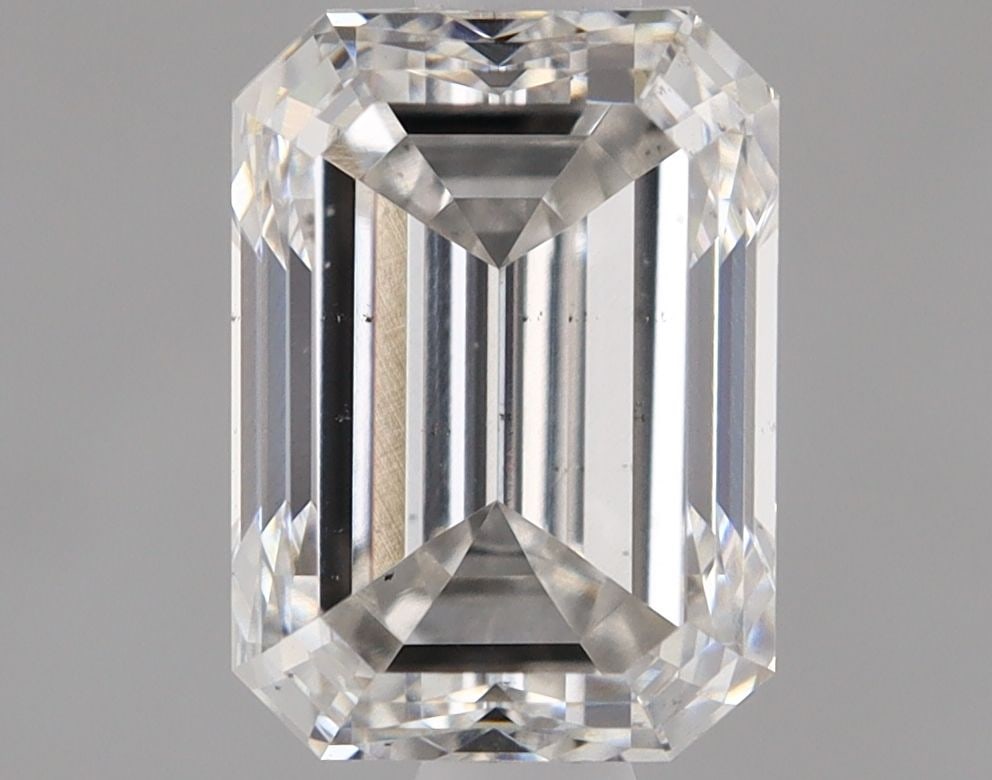Loose Diamond - EMERALD 1.43ct H VS2: Loose Diamond - EMERALD 1.43ct H VS2 Source: This is a real non-mined Diamond that has been grown in a lab Shape: EMERALD Carats: 1.43 Color: H Clarity: VS2 Certification: IGI Video: