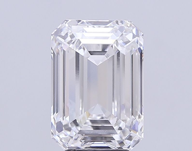 Loose Diamond - EMERALD 5.82ct D VS1: Loose Diamond - EMERALD 5.82ct D VS1 Source: This is a real non-mined Diamond that has been grown in a lab Shape: EMERALD Carats: 5.82 Color: D Clarity: VS1 Certification: IGI Video: