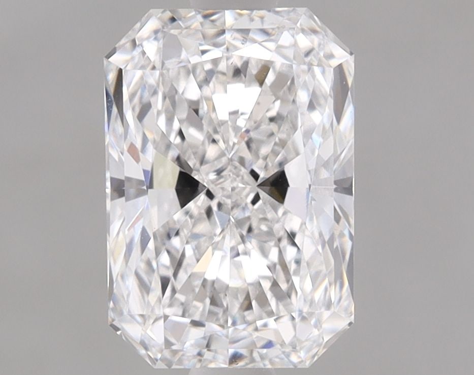 Loose Diamond - RADIANT 1.56ct E VS1: Loose Diamond - RADIANT 1.56ct E VS1 Source: This is a real non-mined Diamond that has been grown in a lab Shape: RADIANT Carats: 1.56 Color: E Clarity: VS1 Certification: IGI Video: