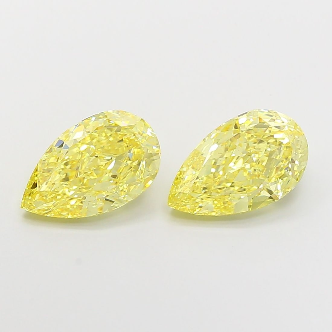Loose Diamond - PEAR 3.03ct Fancy Intense Yellow VS1: Loose Diamond - PEAR 3.03ct Fancy Intense Yellow VS1 Source: This is a real non-mined Diamond that has been grown in a lab Shape: PEAR Carats: 3.03 Color: Fancy Intense Yellow Certification: IGI Video
