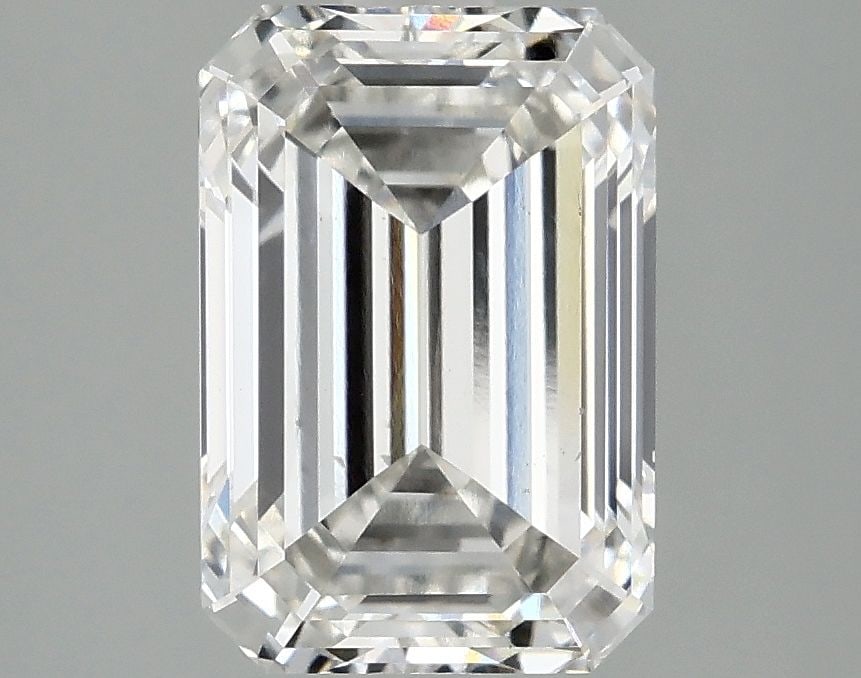 Loose Diamond - EMERALD 3.07ct G VS2: Loose Diamond - EMERALD 3.07ct G VS2 Source: This is a real non-mined Diamond that has been grown in a lab Shape: EMERALD Carats: 3.07 Color: G Clarity: VS2 Certification: IGI Video: