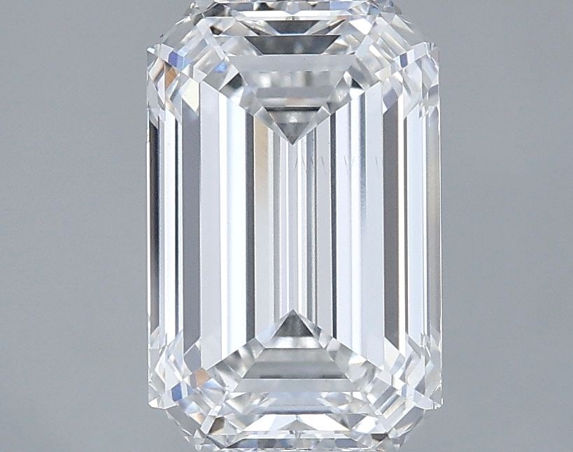 Loose Diamond - EMERALD 2.58ct D VVS2: Loose Diamond - EMERALD 2.58ct D VVS2 Source: This is a real non-mined Diamond that has been grown in a lab Shape: EMERALD Carats: 2.58 Color: D Clarity: VVS2 Certification: IGI Video: