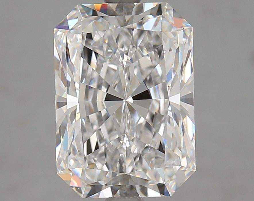 Loose Diamond - RADIANT 4.03ct D FL: Loose Diamond - RADIANT 4.03ct D FL Source: This is a real non-mined Diamond that has been grown in a lab Shape: RADIANT Carats: 4.03 Color: D Clarity: FL Certification: IGI Video:
