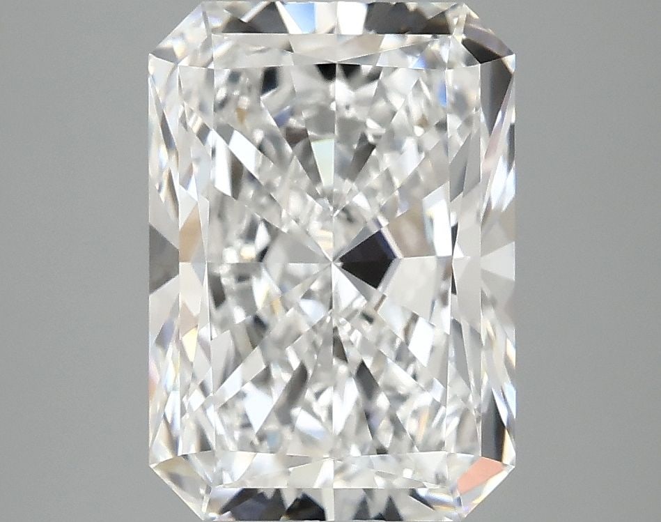 Loose Diamond - RADIANT 3.94ct E VS1: Loose Diamond - RADIANT 3.94ct E VS1 Source: This is a real non-mined Diamond that has been grown in a lab Shape: RADIANT Carats: 3.94 Color: E Clarity: VS1 Certification: IGI Video:
