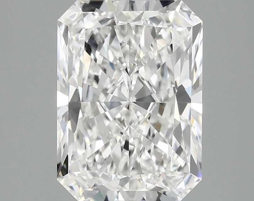 Loose Diamond - RADIANT 2.37ct D VVS2: Loose Diamond - RADIANT 2.37ct D VVS2 Source: This is a real non-mined Diamond that has been grown in a lab Shape: RADIANT Carats: 2.37 Color: D Clarity: VVS2 Certification: IGI Video: