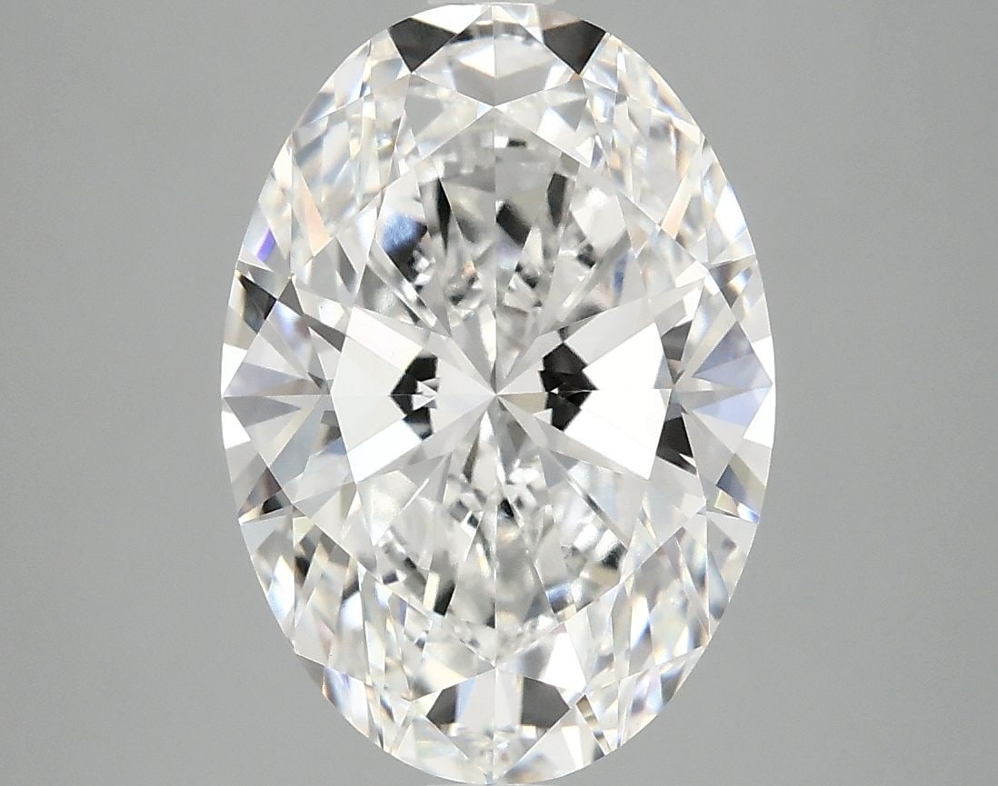 Loose Diamond - OVAL 3.91ct E VVS2: Loose Diamond - OVAL 3.91ct E VVS2 Source: This is a real non-mined Diamond that has been grown in a lab Shape: OVAL Carats: 3.91 Color: E Clarity: VVS2 Certification: IGI Video: