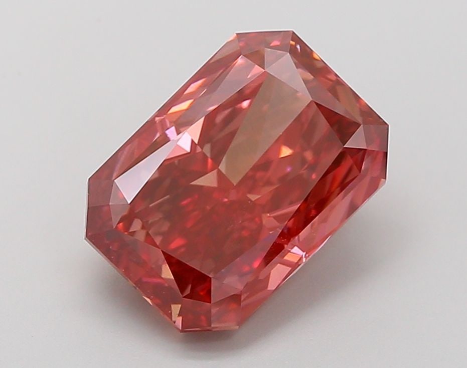 Loose Diamond - RADIANT 4.52ct Fancy Vivid Pink VS2: Loose Diamond - RADIANT 4.52ct Fancy Vivid Pink VS2 Source: This is a real non-mined Diamond that has been grown in a lab Shape: RADIANT Carats: 4.52 Color: Fancy Vivid Pink Certification: IGI Video: