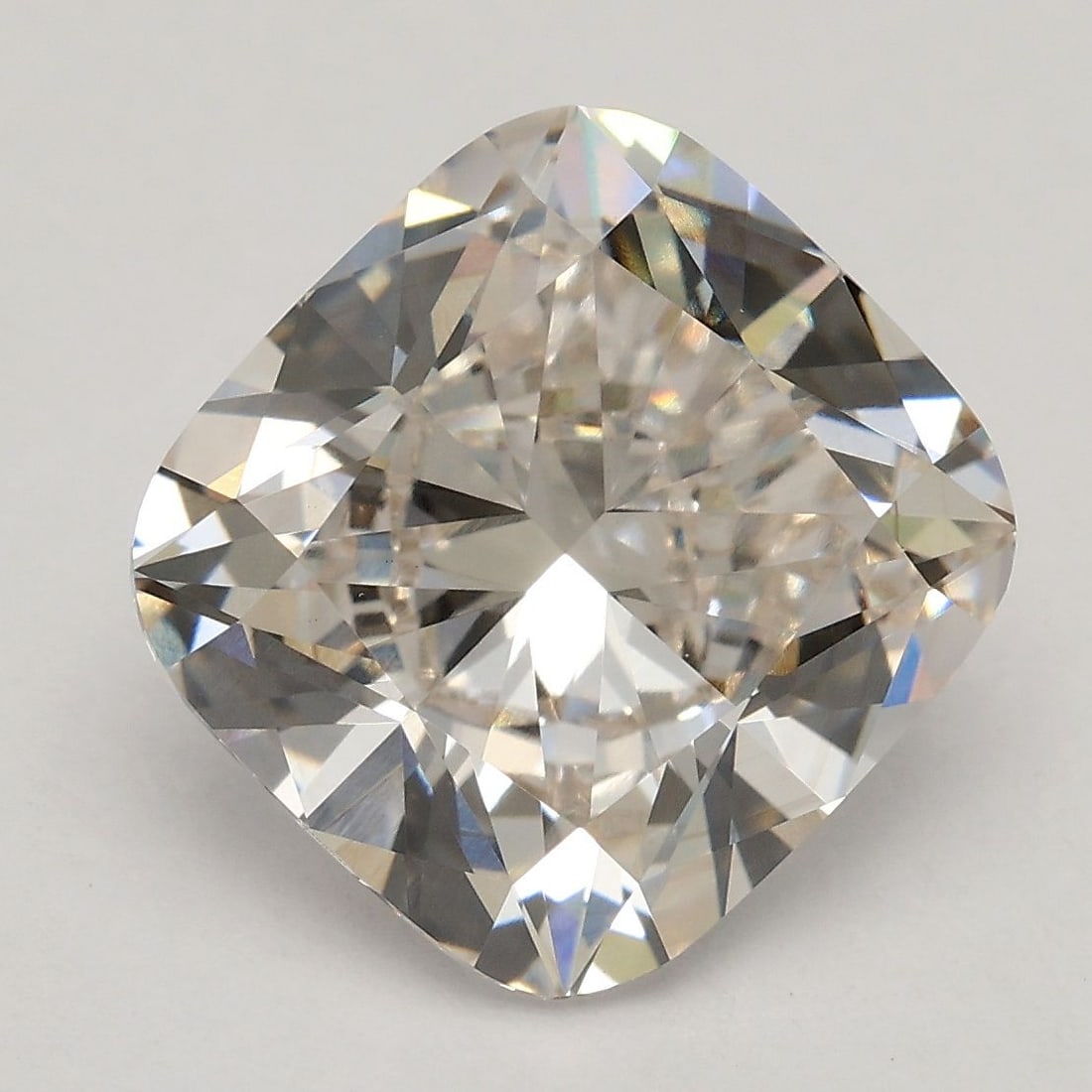Loose Diamond - CUSHION BRILLIANT 4.06ct H VS1: Loose Diamond - CUSHION BRILLIANT 4.06ct H VS1 Source: This is a real non-mined Diamond that has been grown in a lab Shape: CUSHION BRILLIANT Carats: 4.06 Color: H Clarity: VS1 Certification: IGI Vide
