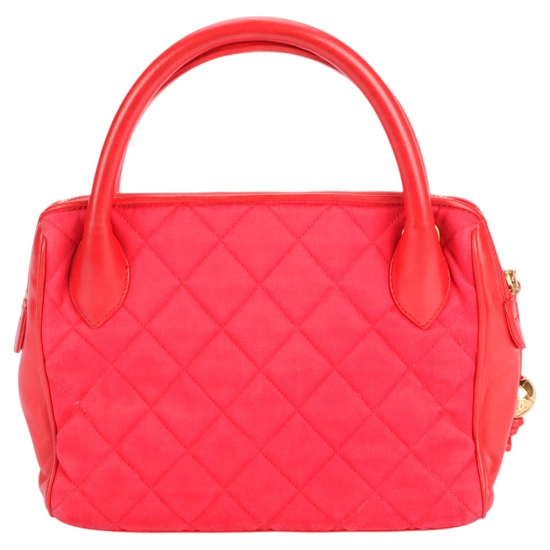 Chanel Barrel Bowling Bag Red Quilted Lambskin Removable Strap: Chanel Barrel Bowling Bag Red Quilted Lambskin Removable Strap Chanel barrel bowling bag crafted in red quilted lambskin with gold-tone hardware. This 21st-century piece features a removable strap and