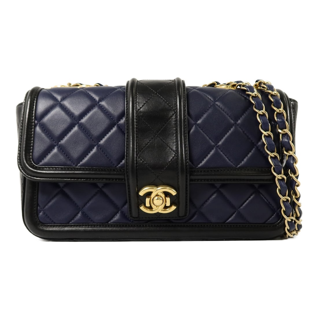 CHANEL CC lambskin shoulder bag black blue gold tone chain: CHANEL CC lambskin shoulder bag black blue gold tone chain CHANEL CC chain shoulder bag crafted in black and blue lambskin leather. This women's shoulder bag features a flap design and includes a stor