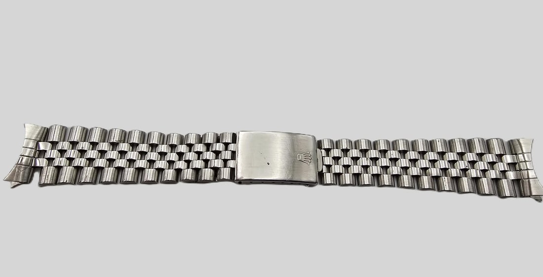 Rolex 62510H Jubilee stainless steel watch bracelet with clasp 20 mm: Rolex 62510H Jubilee stainless steel watch bracelet with clasp 20 mm Genuine Rolex Jubilee bracelet in stainless steel for a compatible Rolex Datejust 1601. This pre-owned watch band shows visible str