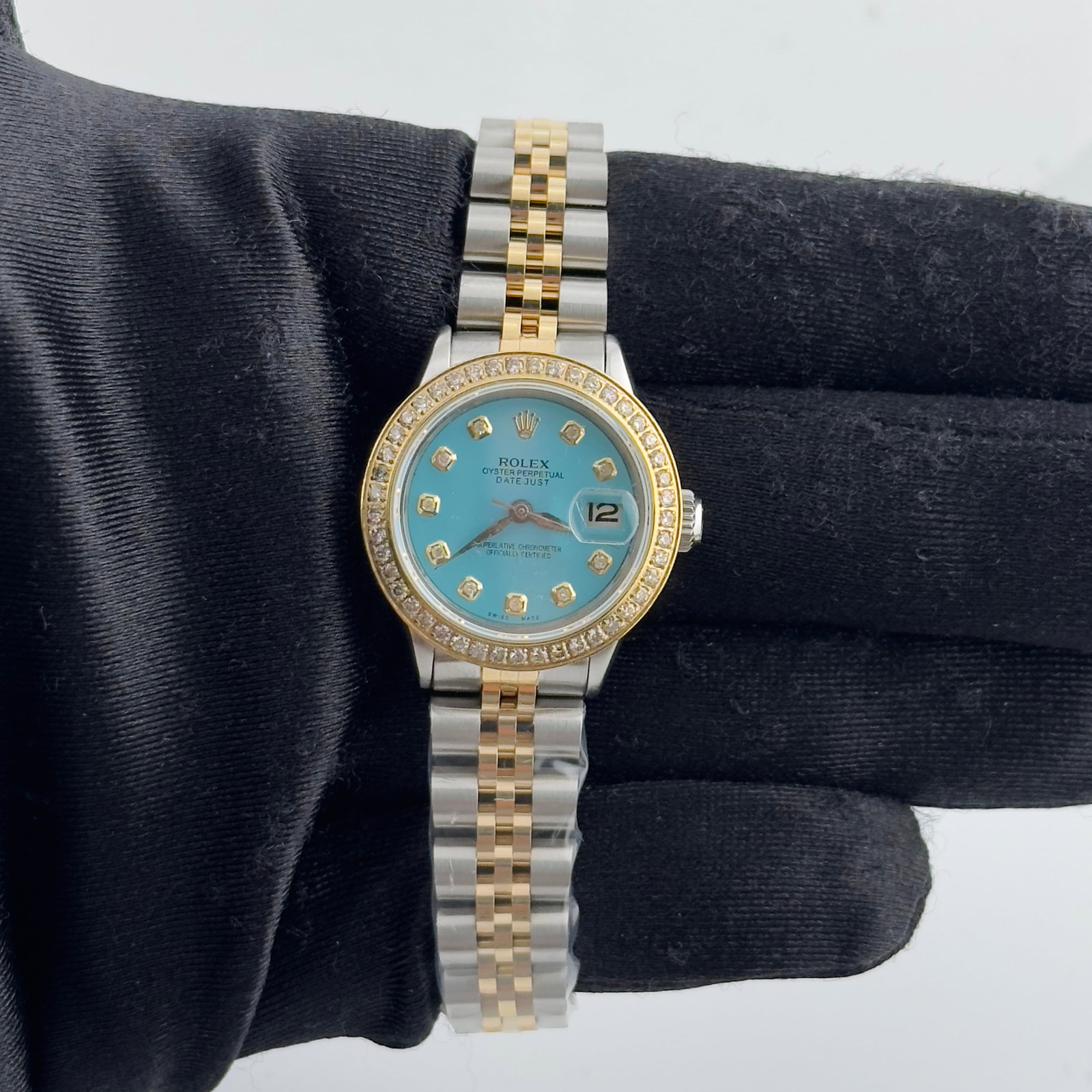 Rolex Datejust Ref. 6524 Ladies Watch Tiffany Blue Dial aftermarket Jubilee Bracelet: Rolex Datejust Ref. 6524 Ladies Watch Tiffany Blue Dial aftermarket Jubilee Bracelet Ladies Rolex Datejust reference 6524 with a Tiffany Blue dial and an Aftermarket Jubilee bracelet. The watch featur