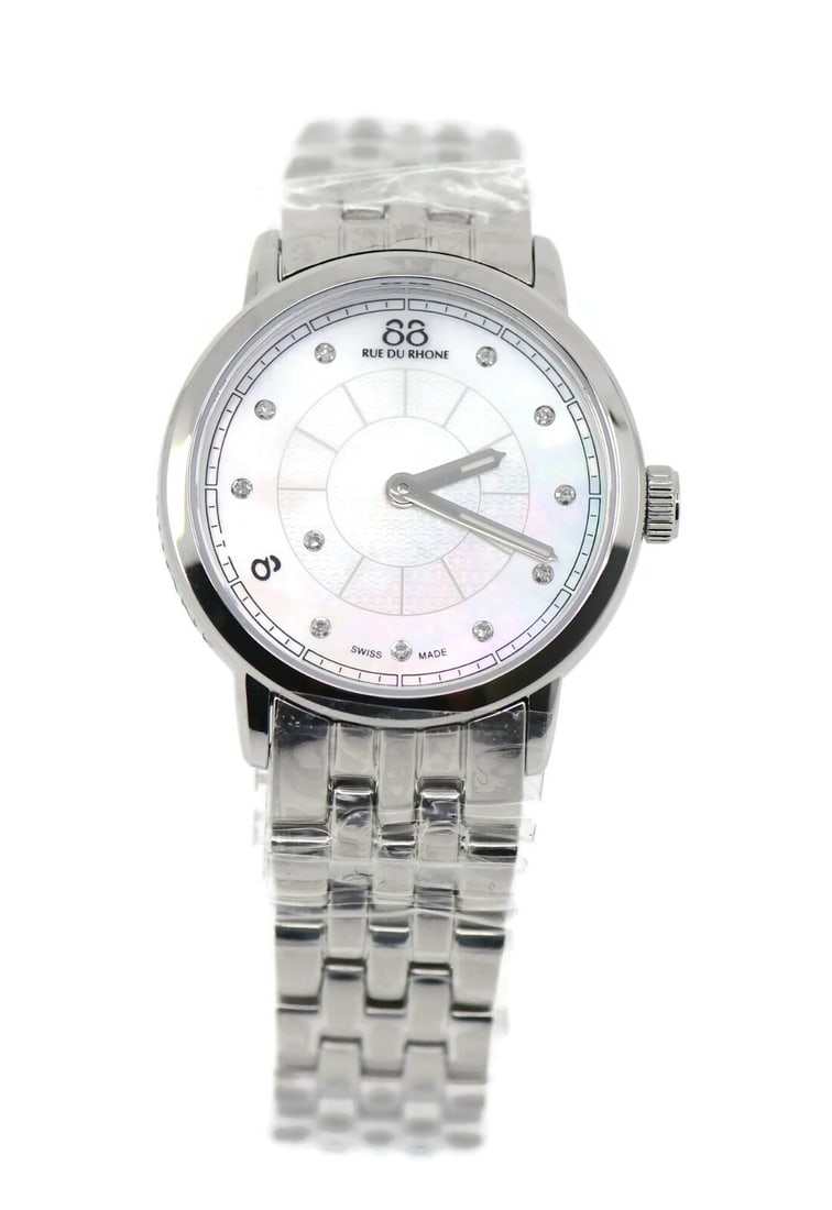 88 Rue Du Rhone Quartz Stainless Steel Watch 87WA120005 with Box: 88 Rue Du Rhone Quartz Stainless Steel Watch 87WA120005 with Box Discover the elegance of the Rue Du Rhone Stainless Steel Watch, model 87WA120005. This sophisticated wristwatch features a reliable qu