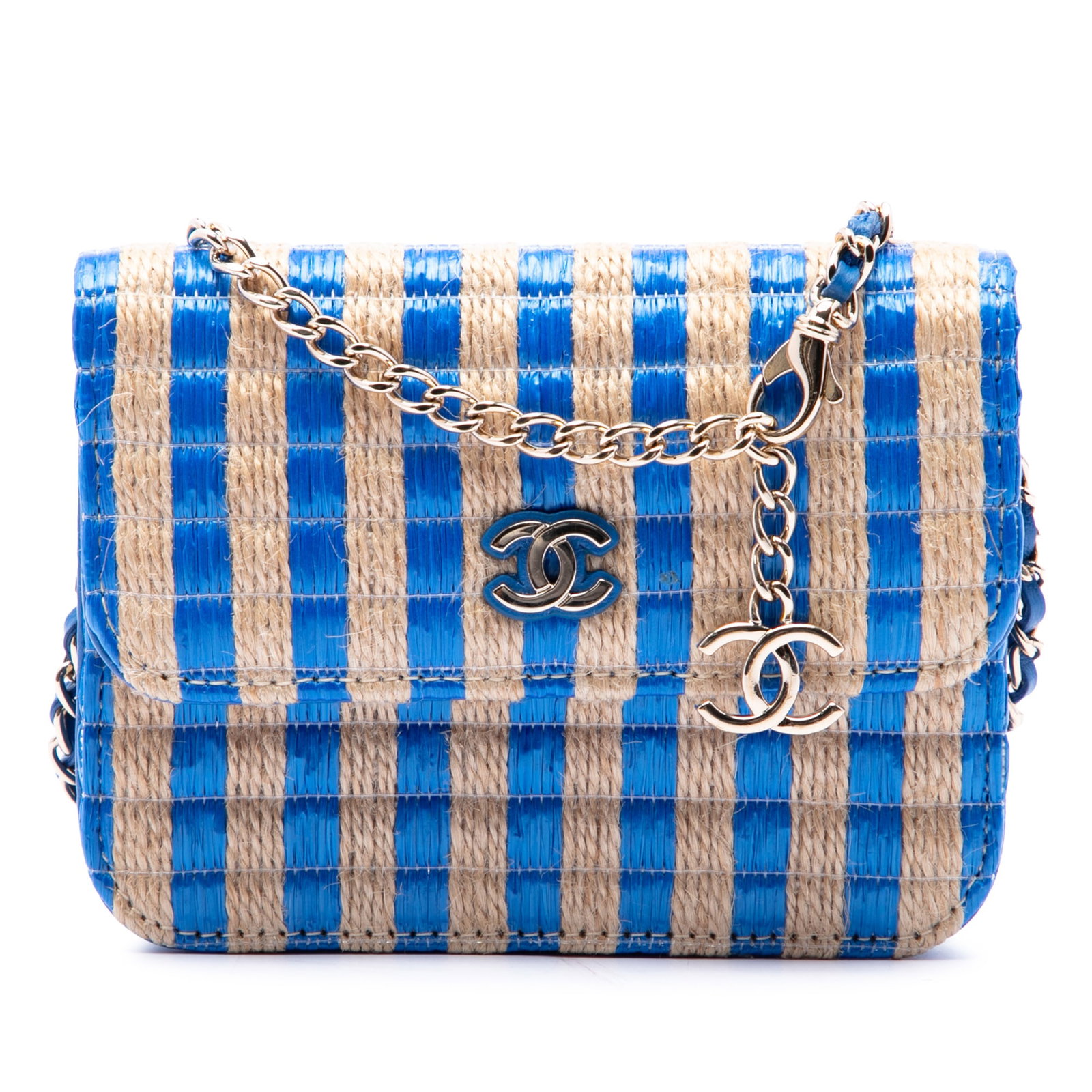 Chanel CC Striped Belt Bag in Raffia and Jute: Chanel CC Striped Belt Bag in Raffia and Jute A compact Chanel belt bag crafted with a woven raffia and jute fiber body in a blue striped design. It features a leather-woven chain link strap with a lo